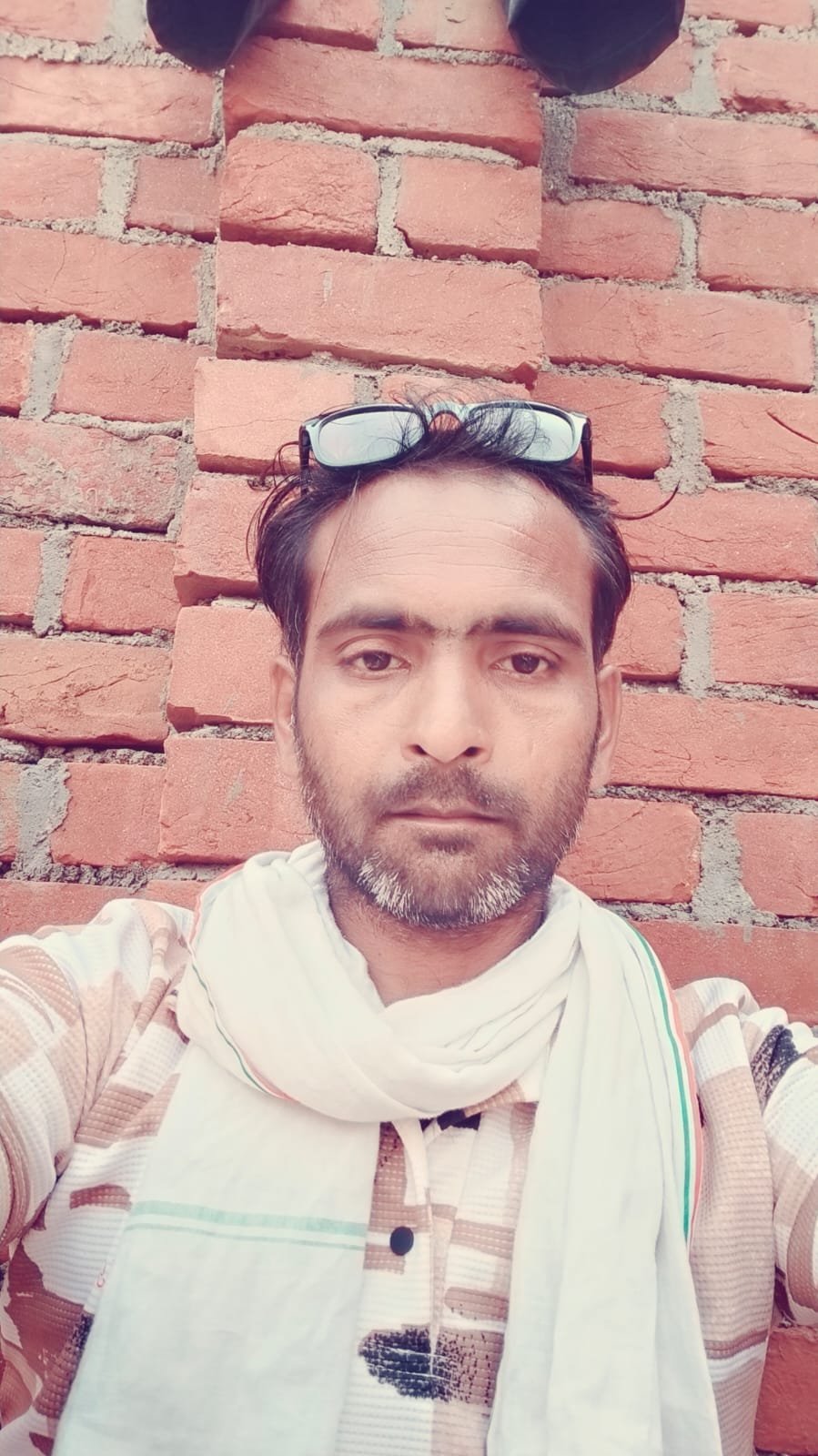 उन्नाव: तेज रफ्तार अज्ञात वाहन की टक्कर से युवक की मौत, परिवार में मचा कोहराम